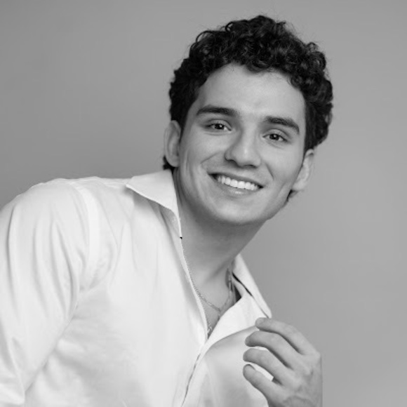 Meet your Posher, Carlos - Picture 1 of 1